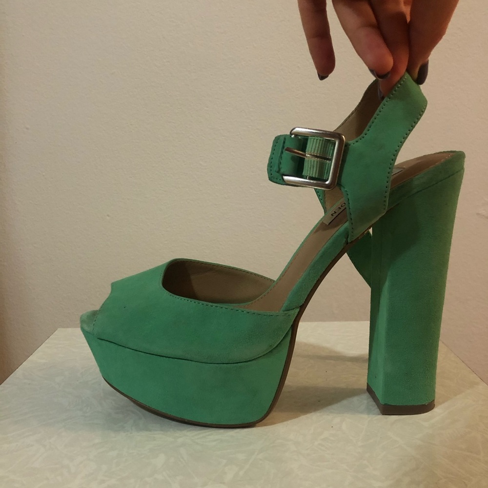 Steve Madden Green Heels